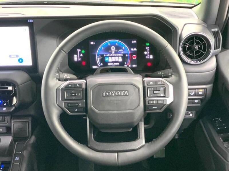 LAND CRUISER 250