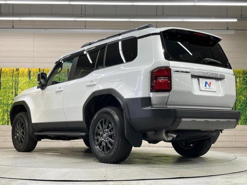LAND CRUISER 250