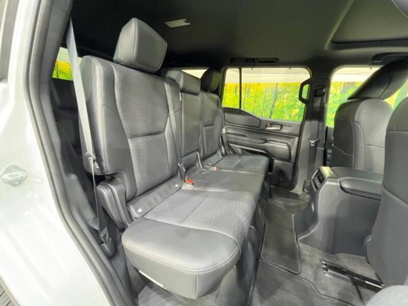 LAND CRUISER 250