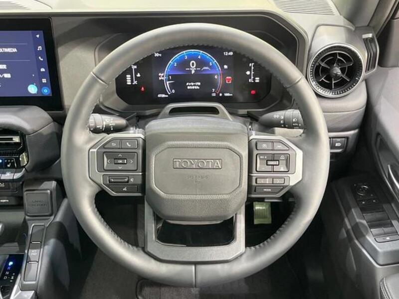 LAND CRUISER 250