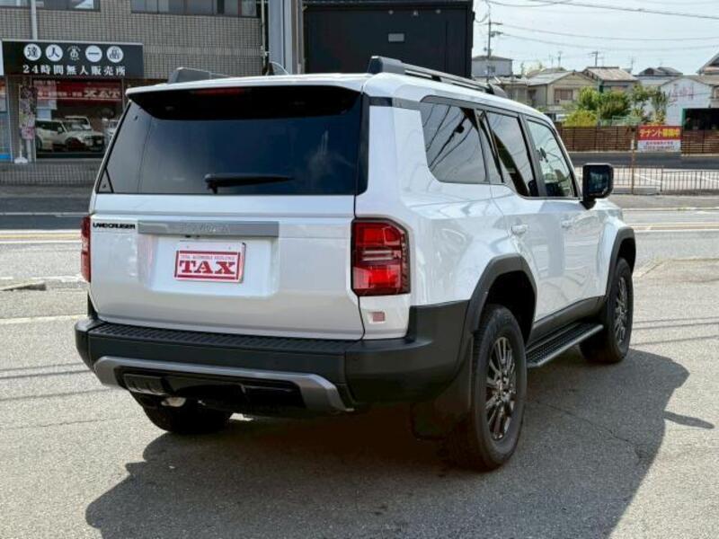 LAND CRUISER 250