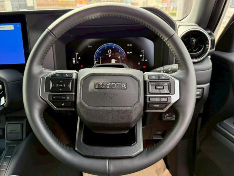 LAND CRUISER 250