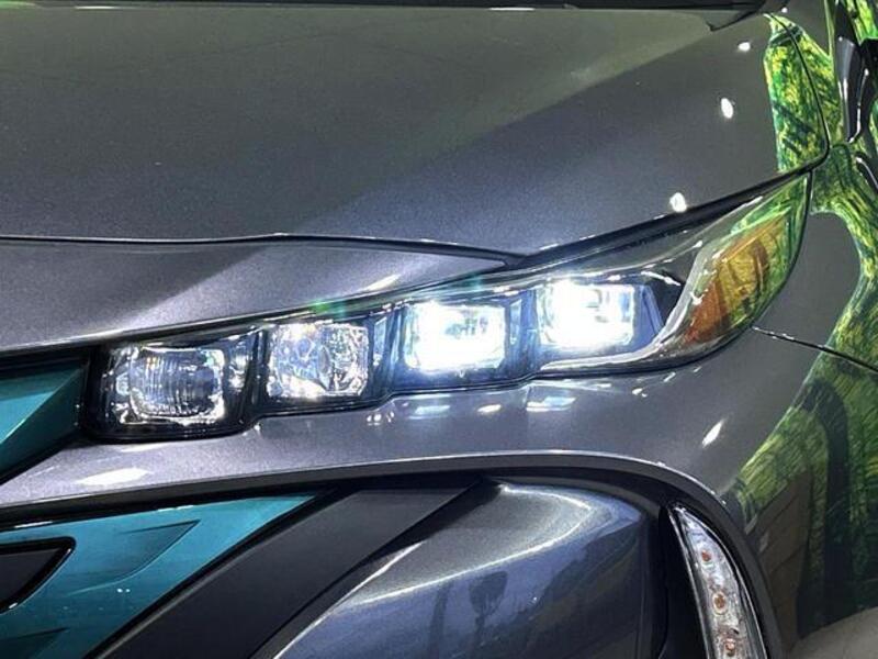 PRIUS PHV