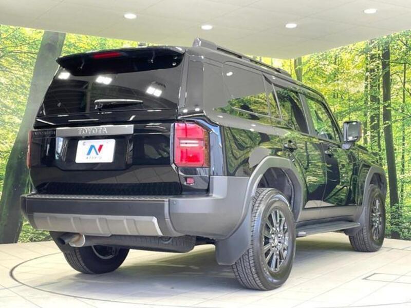 LAND CRUISER 250