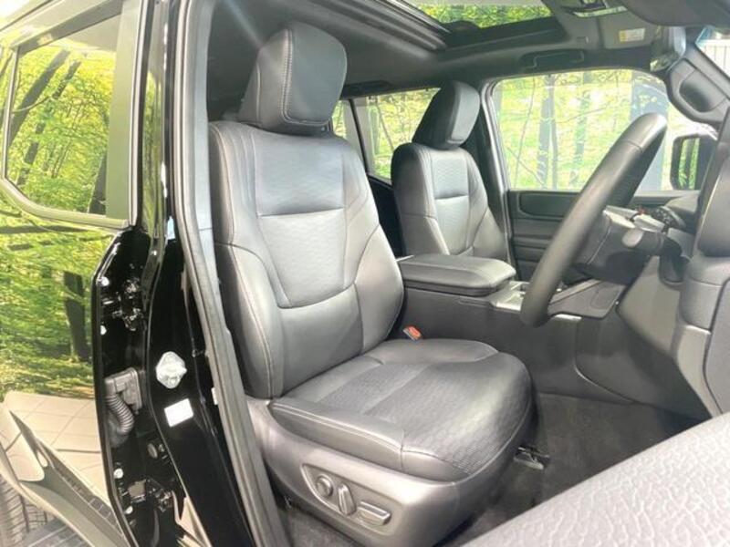 LAND CRUISER 250