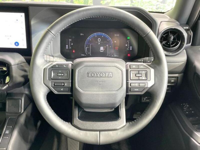 LAND CRUISER 250