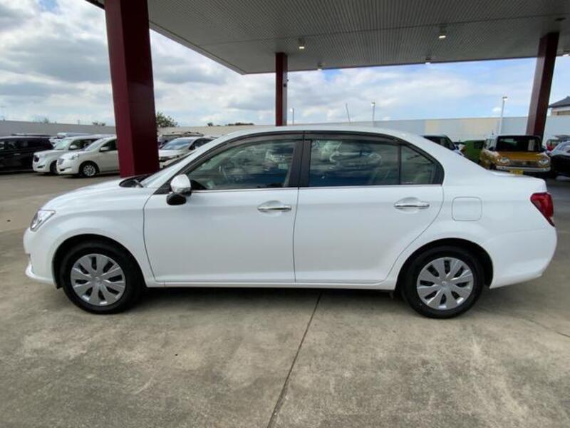 COROLLA AXIO