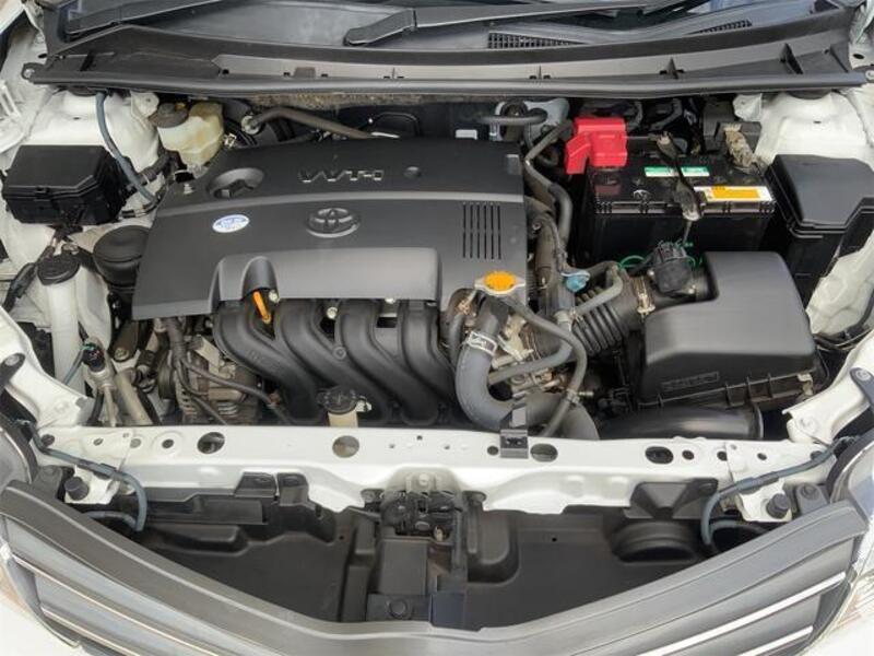 COROLLA AXIO