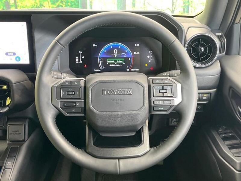 LAND CRUISER 250