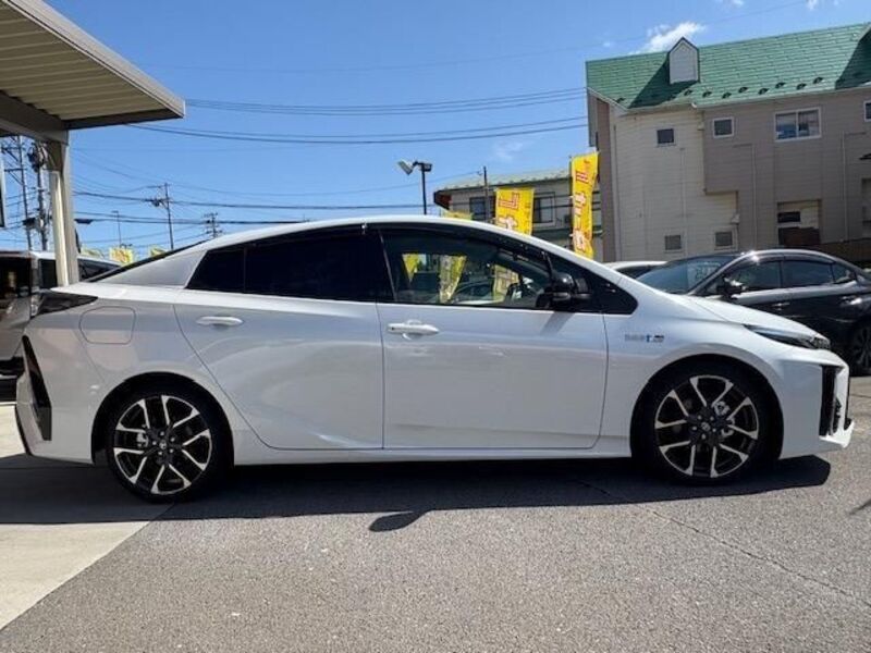 PRIUS PHV