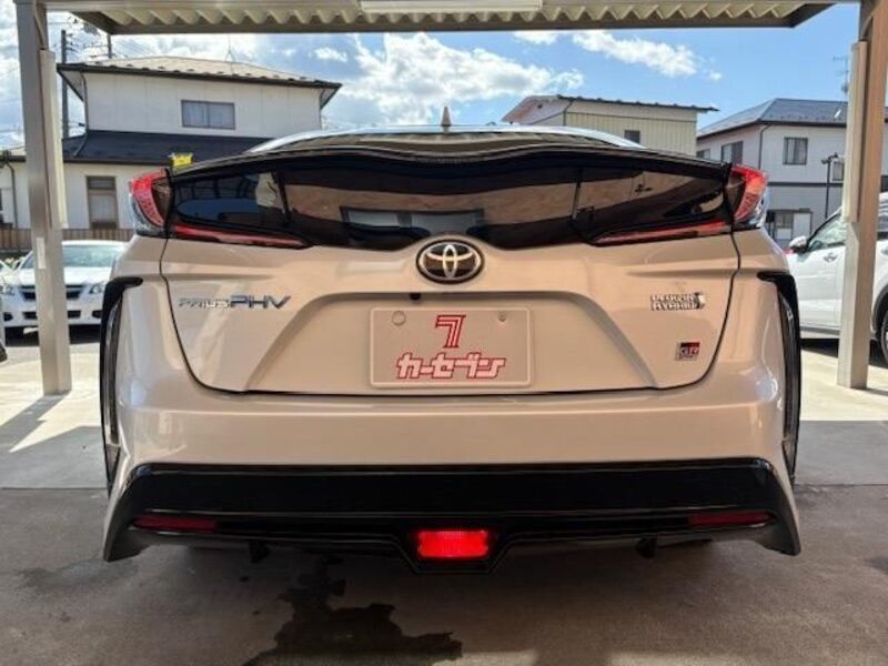 PRIUS PHV