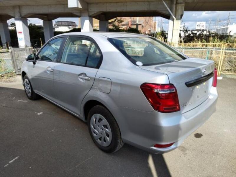 COROLLA AXIO