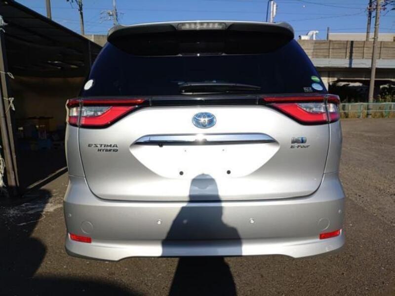 ESTIMA HYBRID
