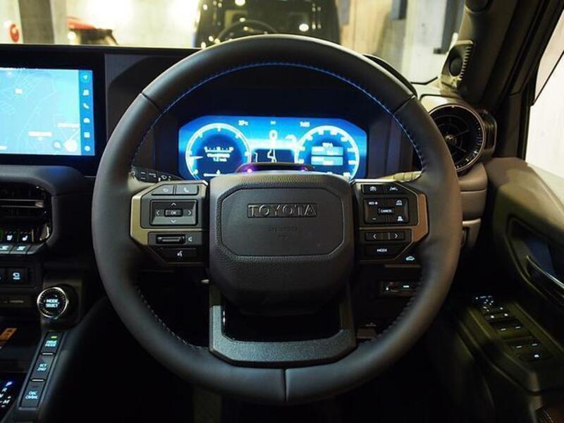 LAND CRUISER 250