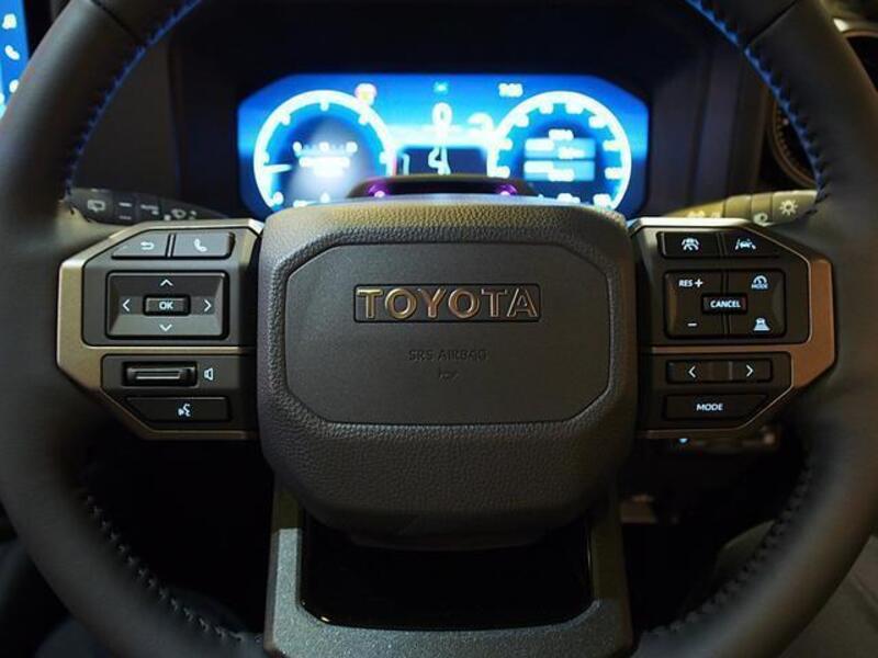 LAND CRUISER 250