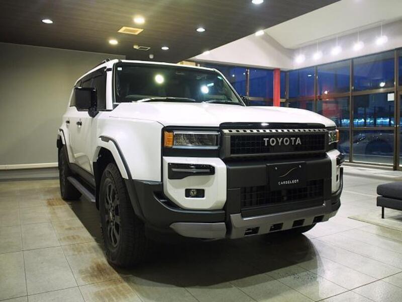 TOYOTA LAND CRUISER 250