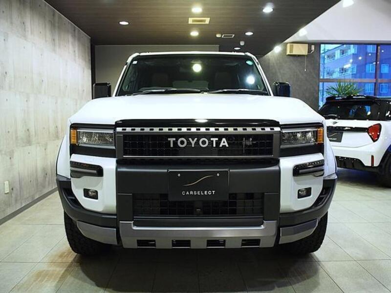 LAND CRUISER 250