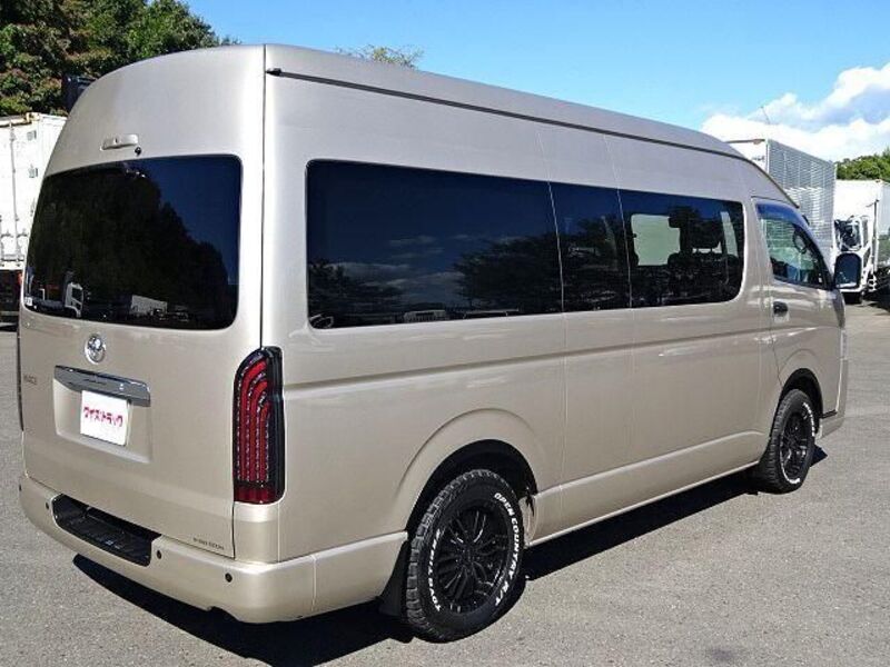HIACE