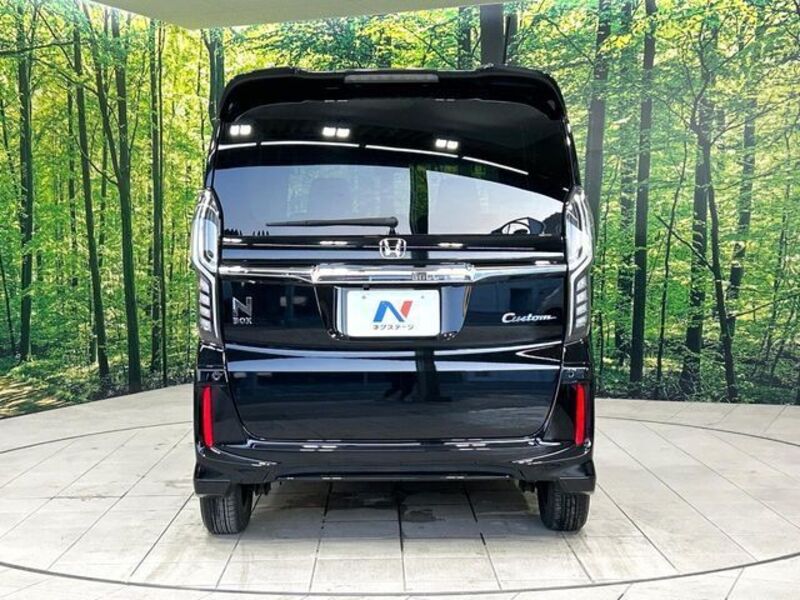 N BOX CUSTOM