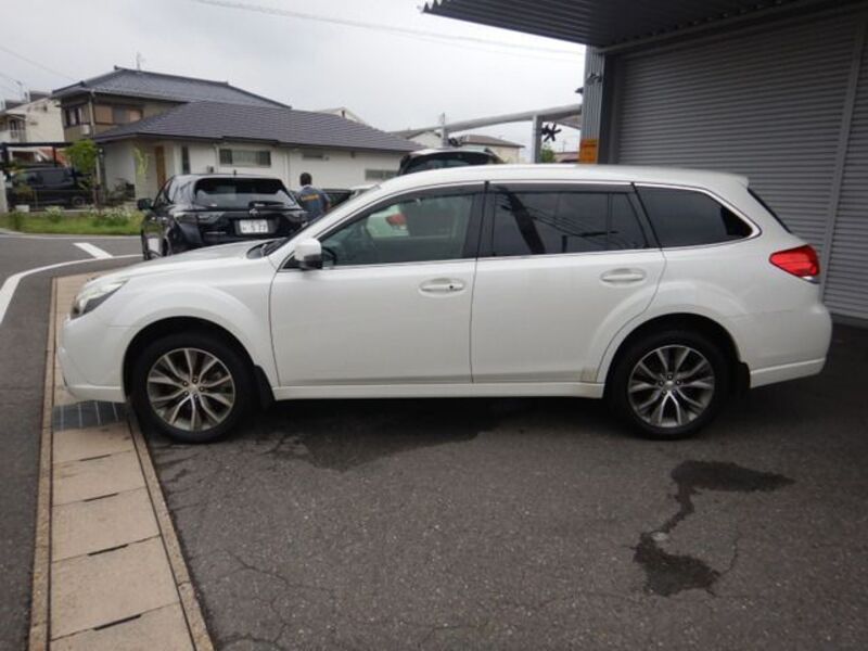 LEGACY OUTBACK