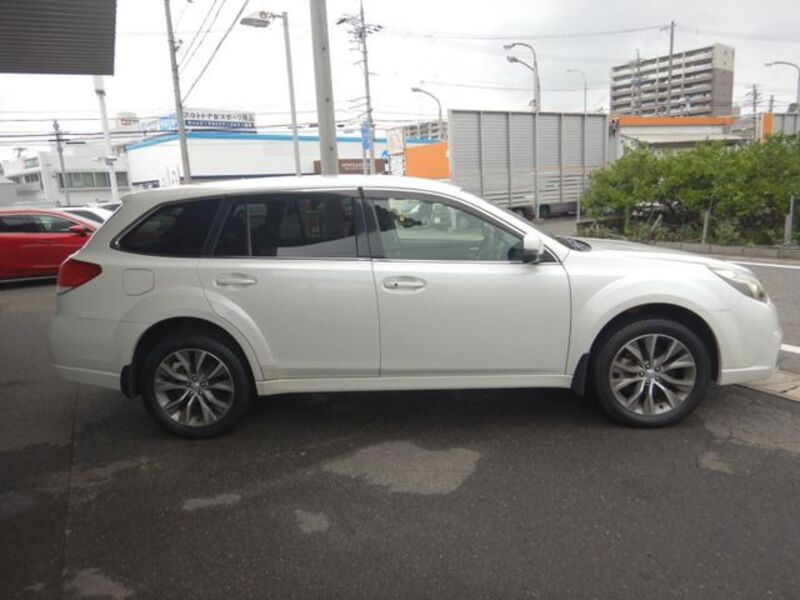 LEGACY OUTBACK