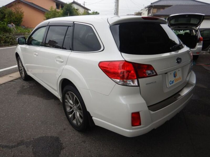 LEGACY OUTBACK