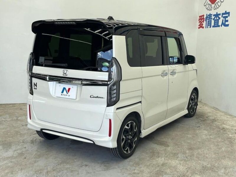 N BOX CUSTOM