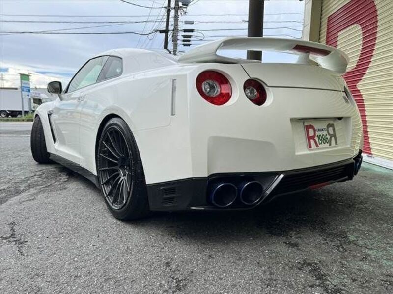 GT-R