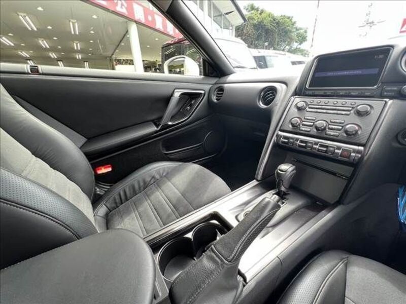 GT-R
