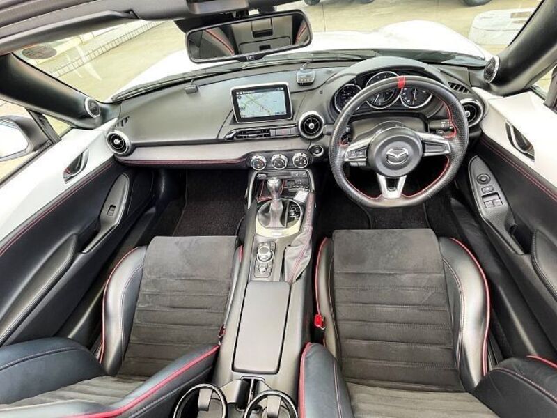 ROADSTER
