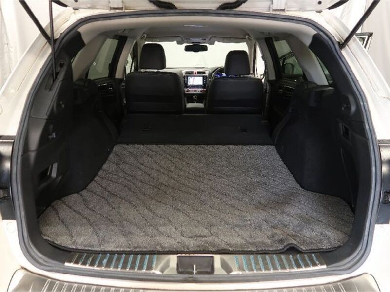 LEGACY OUTBACK