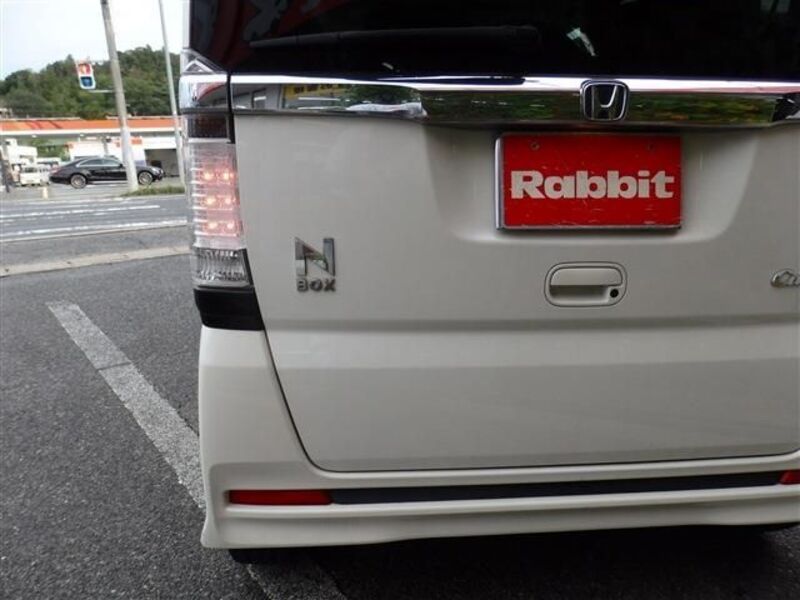 N BOX CUSTOM