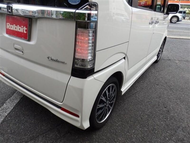 N BOX CUSTOM