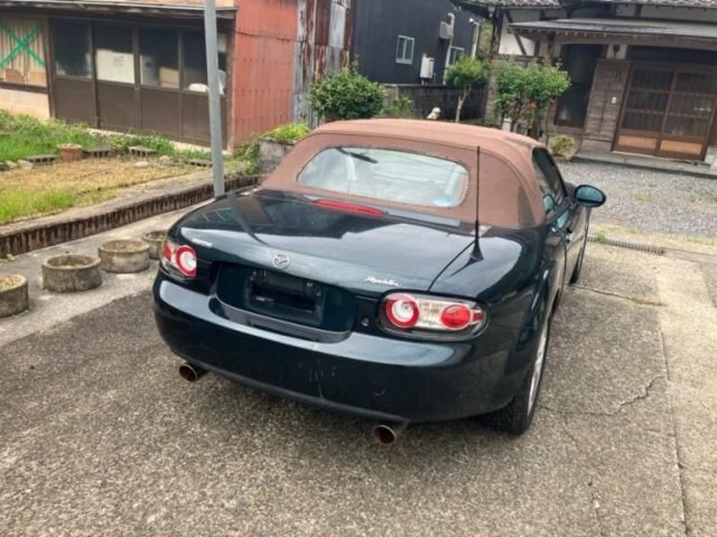 ROADSTER