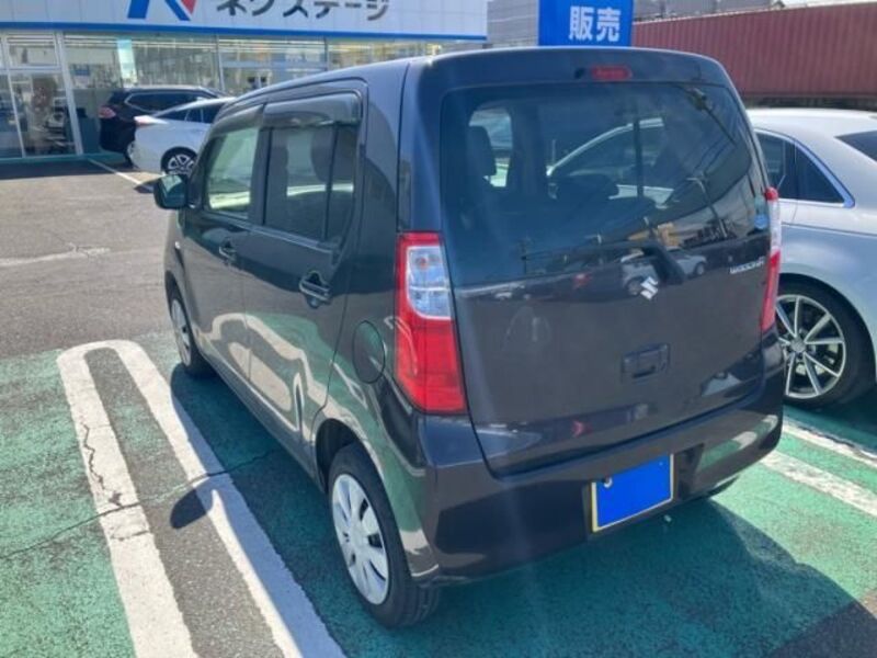 WAGON R