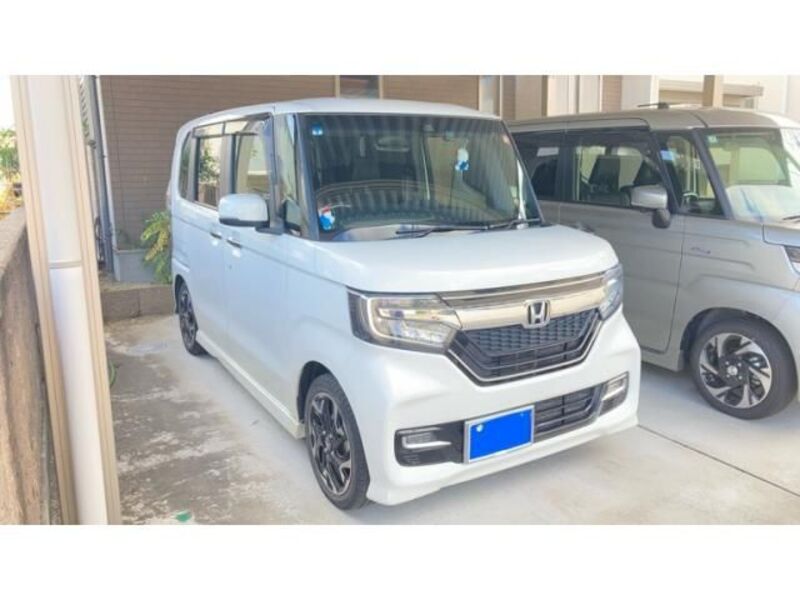 HONDA N BOX CUSTOM