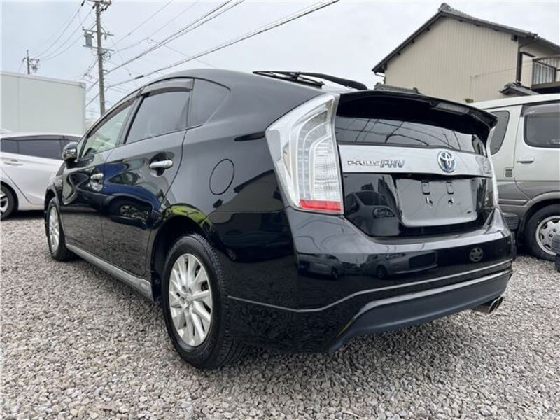 PRIUS PHV