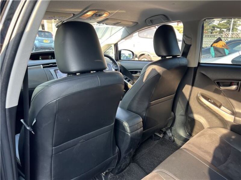 PRIUS PHV