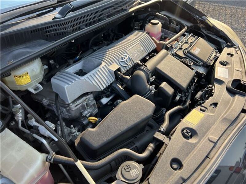 PRIUS PHV