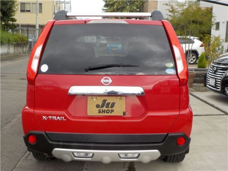 X-TRAIL