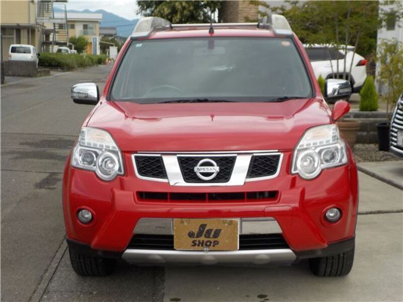 X-TRAIL