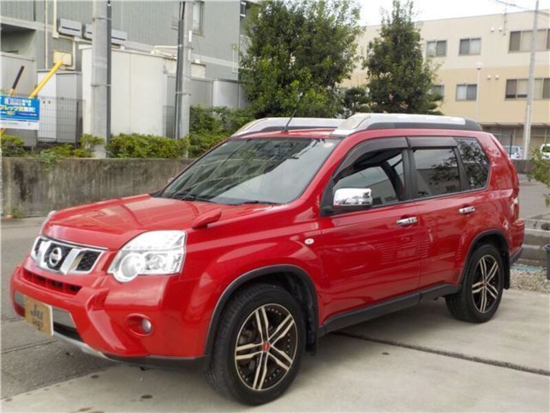 X-TRAIL
