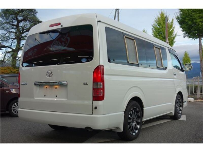 HIACE