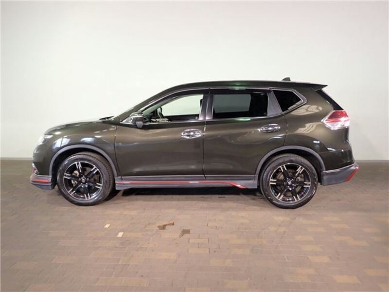 X-TRAIL