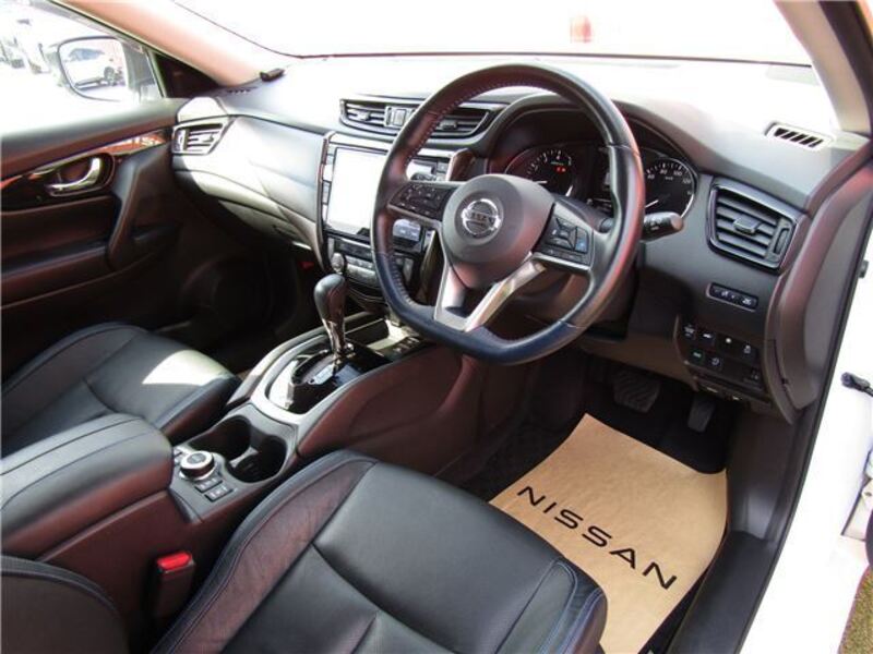 X-TRAIL