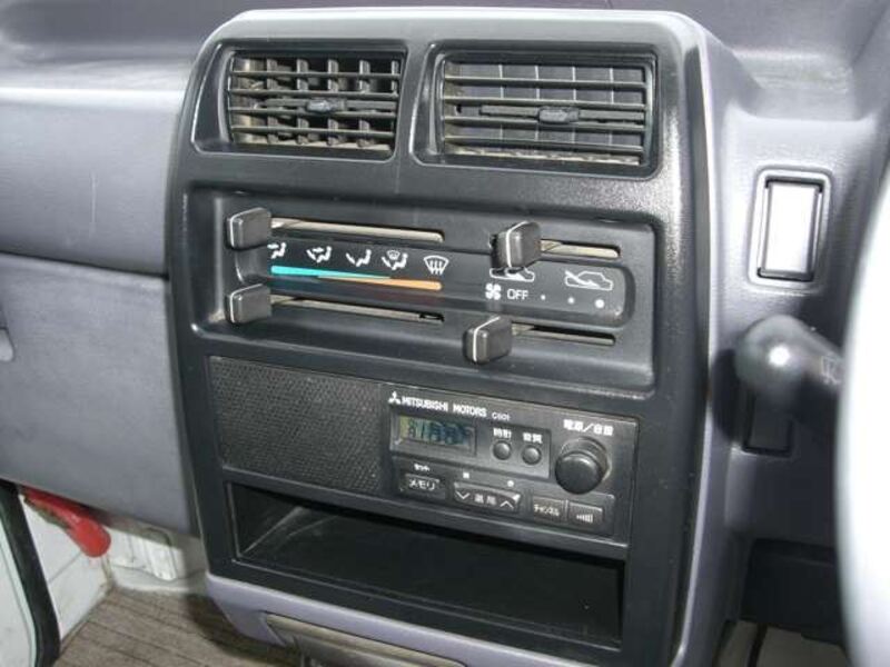 MINICAB TRUCK