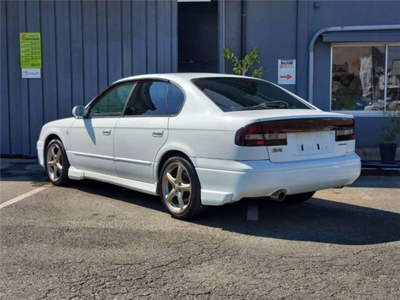LEGACY B4