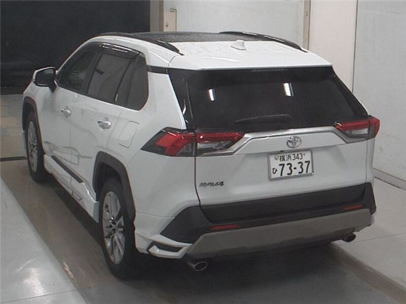 RAV4