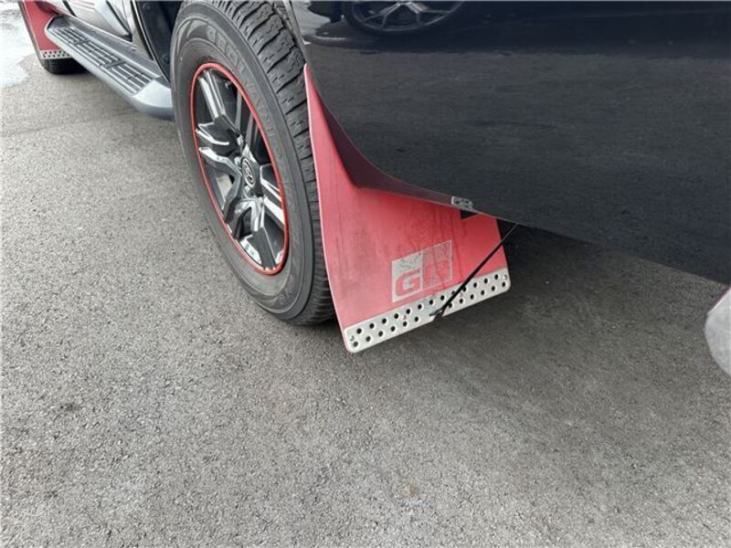 HILUX