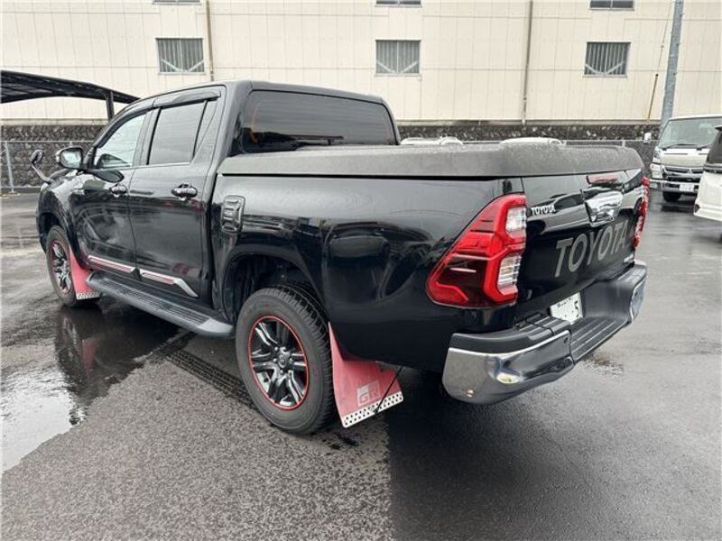 HILUX